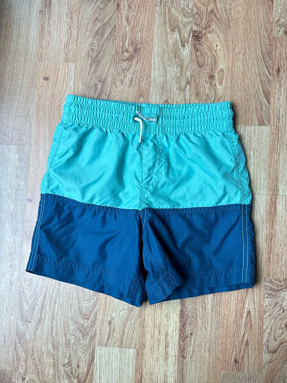 Old Navy Color Block Swim Trunks Boys Size Small 6/7